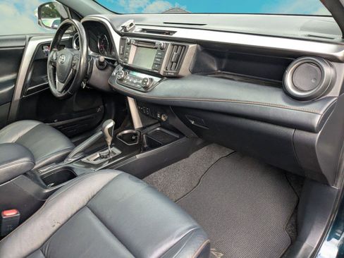 Used 2018 Toyota RAV4 SE w/ Power Extra Value Package FWD image 21