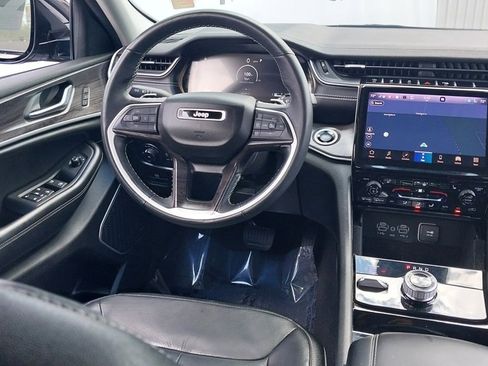 Used 2022 Jeep Grand Cherokee L Limited image 15