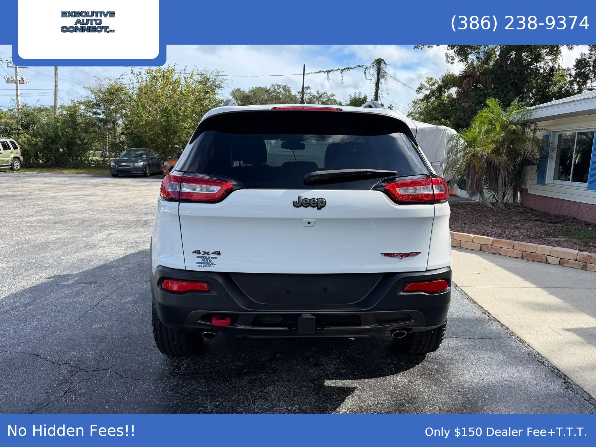 Used 2017 Jeep Cherokee Trailhawk w/ Comfort/Convenience Group AWD/4WD image 6