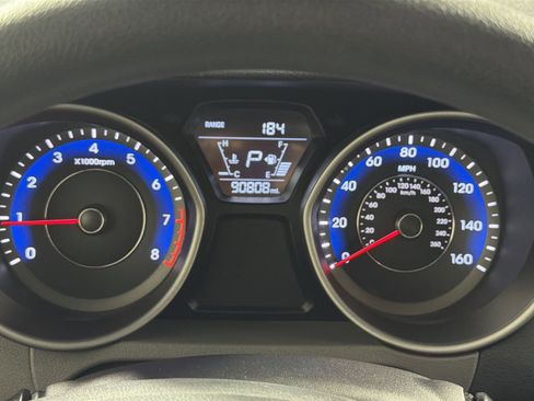 Used 2015 Hyundai Elantra SE w/ Option Group 02 image 17