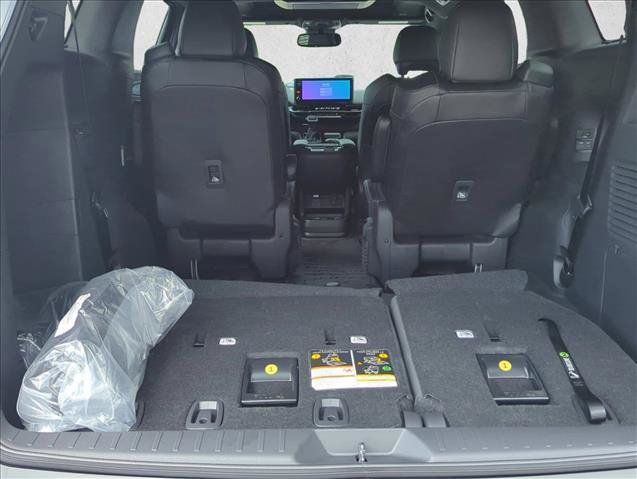 New 2026 Toyota Sienna XLE Woodland Edition AWD/4WD image 6