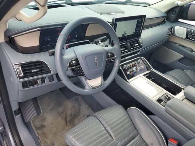 Used 2023 Lincoln Navigator L Black Label AWD/4WD image 10