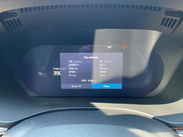 Certified 2026 Volvo XC60 B5 Plus w/ Climate Package AWD/4WD image 18