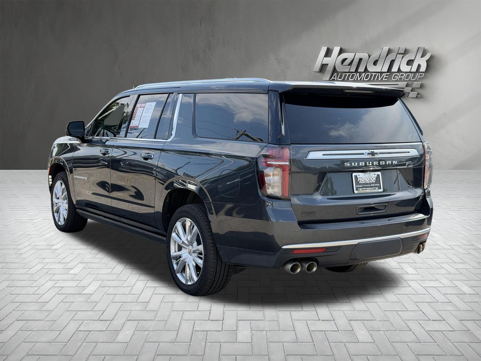Used 2022 Chevrolet Suburban High Country AWD/4WD image 8