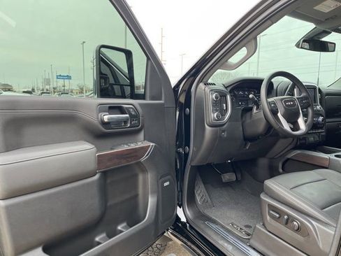 Used 2022 GMC Sierra 2500 SLT w/ SLT Premium Package AWD/4WD image 10