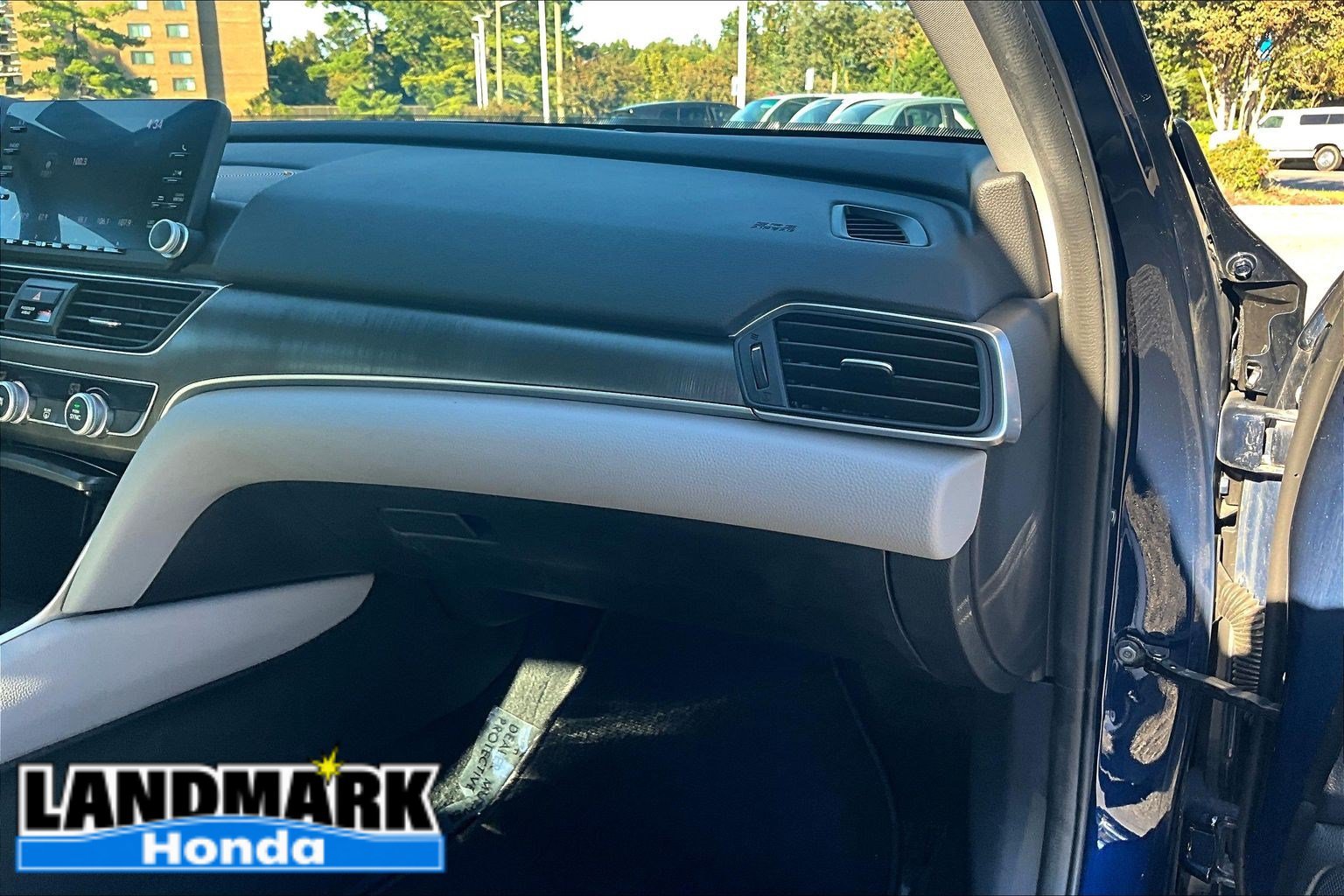Used 2019 Honda Accord LX image 16