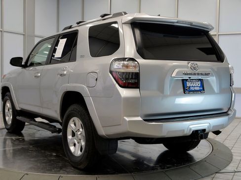 Used 2021 Toyota 4Runner SR5 image 6