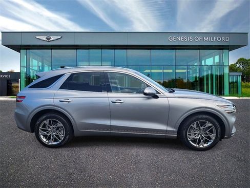 Used 2024 Genesis GV70 2.5T w/ Advanced Package image 5