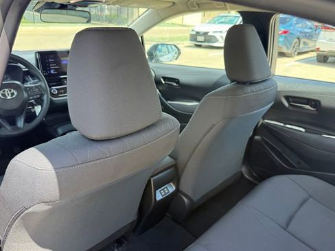 Used 2025 Toyota Corolla LE FWD image 25