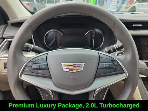 Used 2022 Cadillac XT5 Premium Luxury FWD image 26