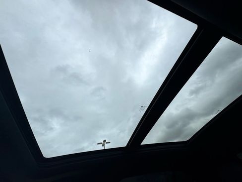 Used 2024 Cadillac XT4 Premium Luxury w/ Technology Package image 27