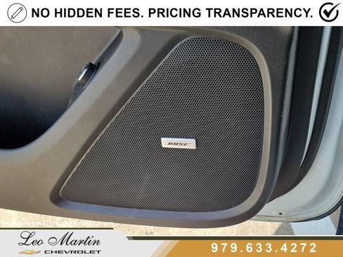 Used 2023 Chevrolet Traverse RS w/ LPO, Floor Liner Package FWD image 21
