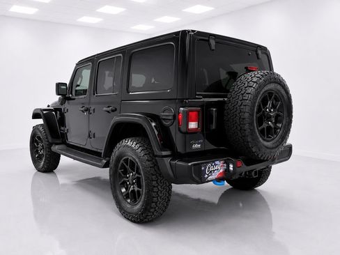 Used 2024 Jeep Wrangler Unlimited AWD/4WD image 4