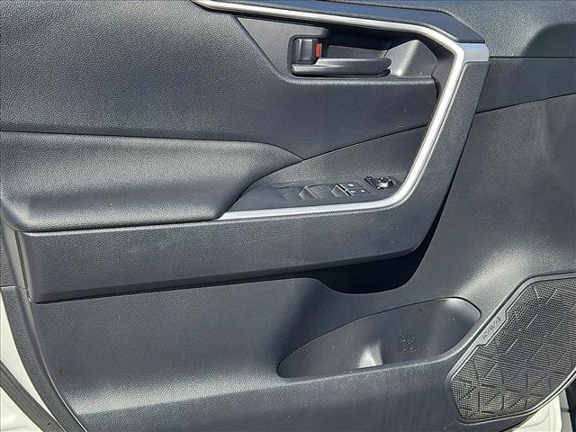Used 2019 Toyota RAV4 LE w/ All Weather Liner Package FWD image 10