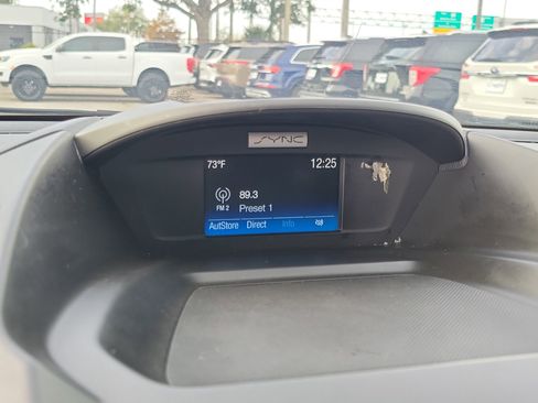 Certified 2018 Ford Escape SE image 16