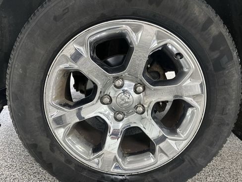 Used 2013 RAM 1500 Laramie w/ Convenience Group AWD/4WD image 16