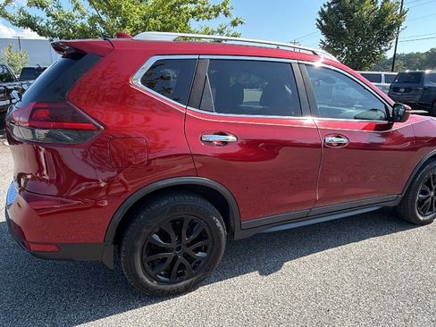 Used 2019 Nissan Rogue SV AWD/4WD image 8