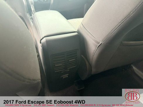 Used 2017 Ford Escape SE image 13