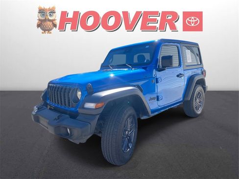 Used 2024 Jeep Wrangler Sport S image 6