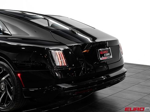 Used 2025 Rolls-Royce Spectre Black Badge w/ Spectre Enhancement Package AWD/4WD image 15