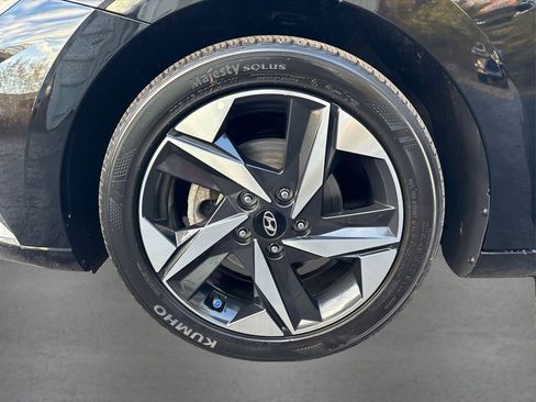 Certified 2023 Hyundai Elantra Limited image 12