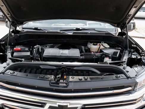 Used 2022 Chevrolet Silverado 1500 High Country w/ Technology Package AWD/4WD image 71