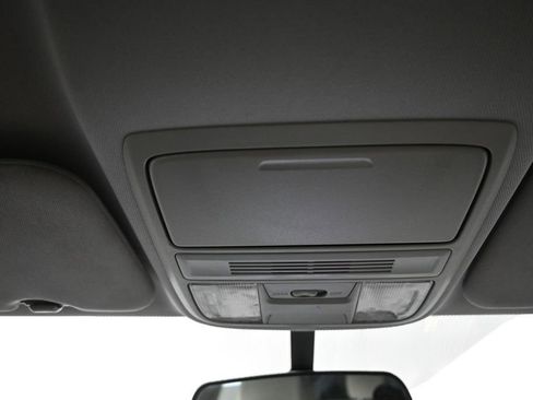 Used 2019 Honda CR-V LX image 17