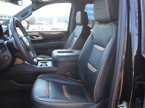 Used 2023 GMC Yukon AT4 w/ AT4 Premium Plus Package AWD/4WD image 6
