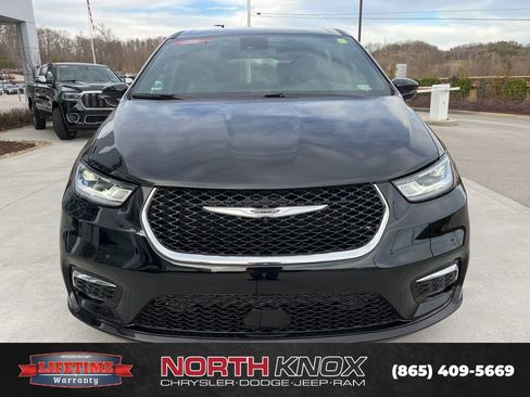 New 2026 Chrysler Pacifica Select image 29