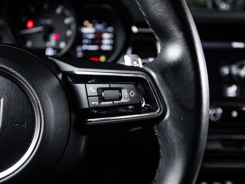 Certified 2023 Porsche Macan AWD/4WD image 16