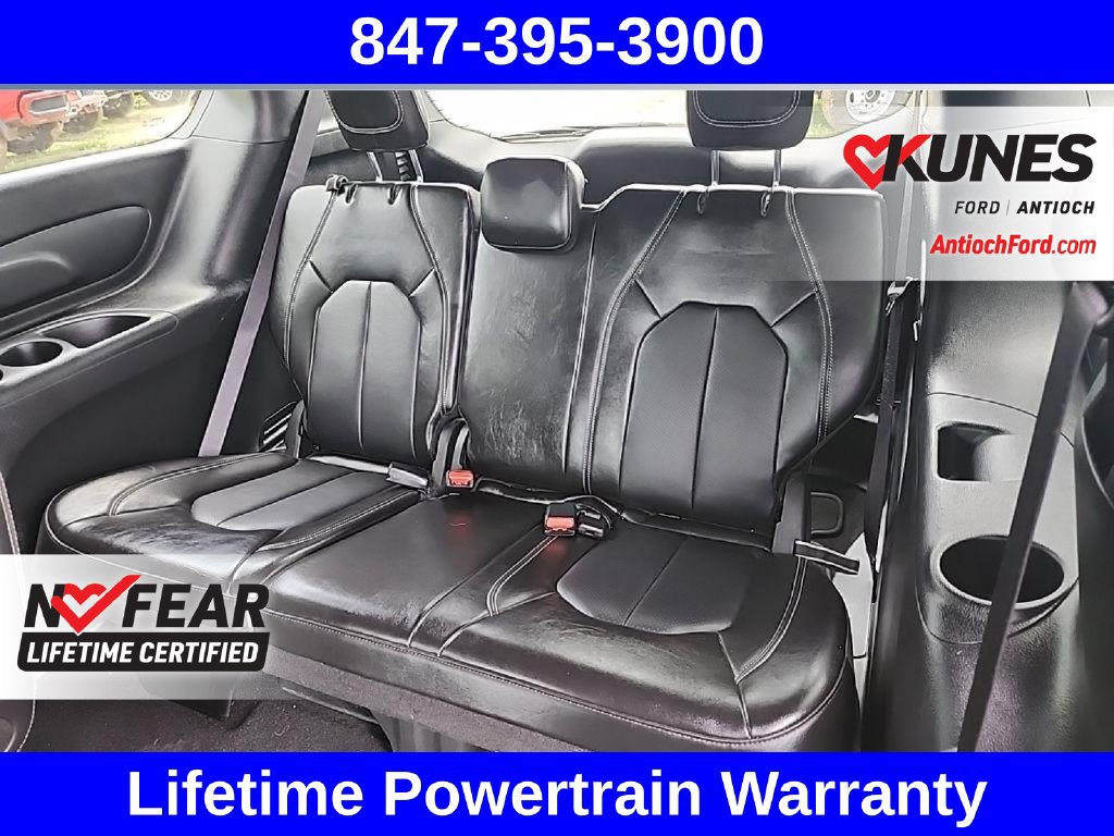 Used 2025 Chrysler Pacifica Select FWD image 39