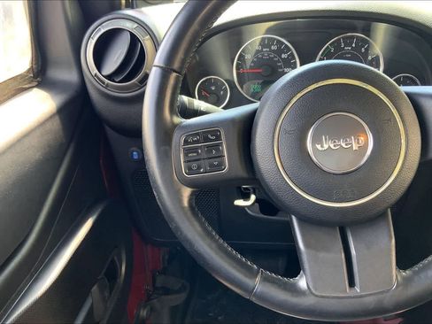 Used 2012 Jeep Wrangler Unlimited Sport w/ Connectivity Group AWD/4WD image 23