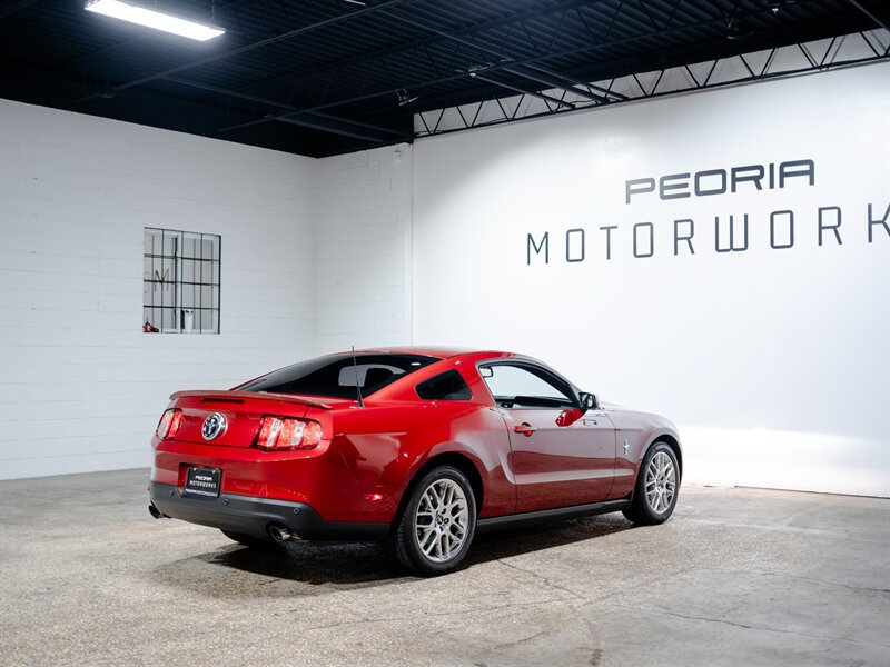 Used 2012 Ford Mustang Premium RWD image 5