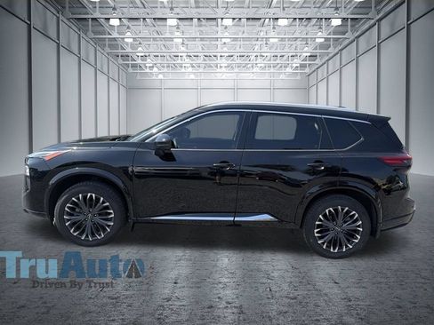 Used 2024 Nissan Rogue Platinum w/ Platinum Premium Package FWD image 4
