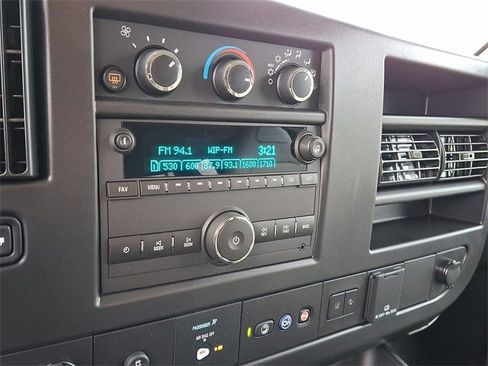 New 2025 Chevrolet Express 3500 LS image 11