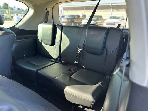 Used 2023 Nissan Armada SV image 29