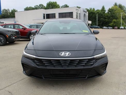 New 2026 Hyundai Elantra Hybrid FWD image 10