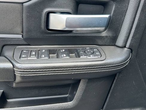Used 2025 RAM 2500 Big Horn AWD/4WD image 9