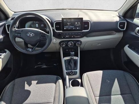 Certified 2026 Hyundai Venue SEL FWD image 17