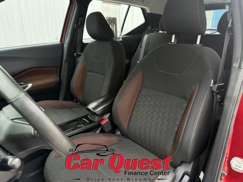 Used 2023 Nissan Kicks SR FWD image 25