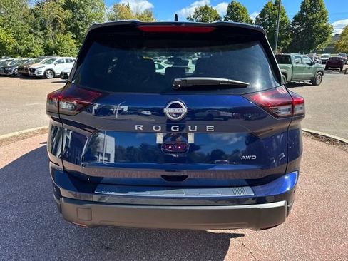 New 2026 Nissan Rogue SV image 2