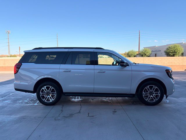 Used 2025 Ford Expedition Max Active AWD/4WD image 9