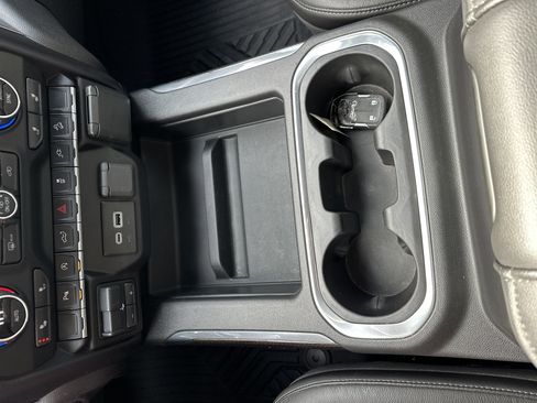 Used 2020 Chevrolet Silverado 1500 RST image 23