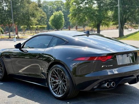 Used 2015 Jaguar F-TYPE R RWD image 2