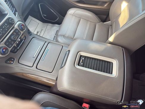 Used 2018 GMC Yukon XL Denali w/ Open Road Package image 26