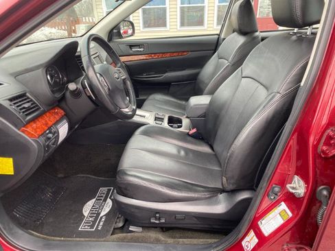 Used 2012 Subaru Legacy 3.6R Limited image 3