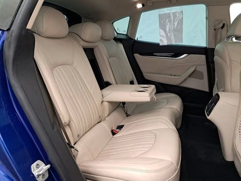 Used 2021 Maserati Levante S AWD/4WD image 31