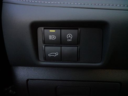 Certified 2026 Toyota Highlander XLE image 26