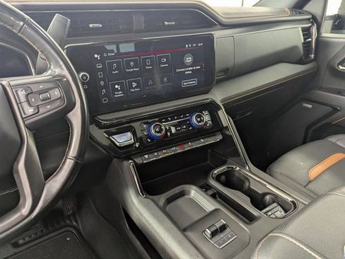 Used 2024 GMC Sierra 2500 AT4 w/ AT4 Premium Plus Package image 12