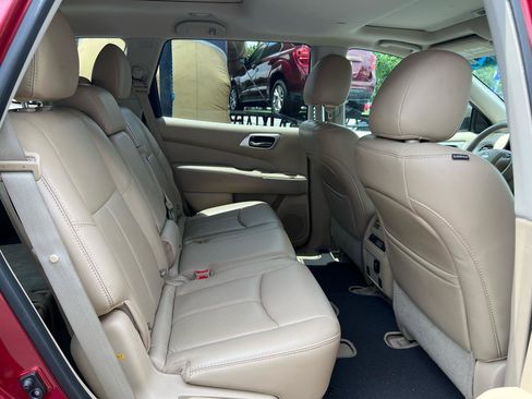 Used 2014 Nissan Pathfinder SL w/ SL Premium Package FWD image 13